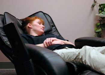 pros-cons-of-sleeping-in-a-recliner